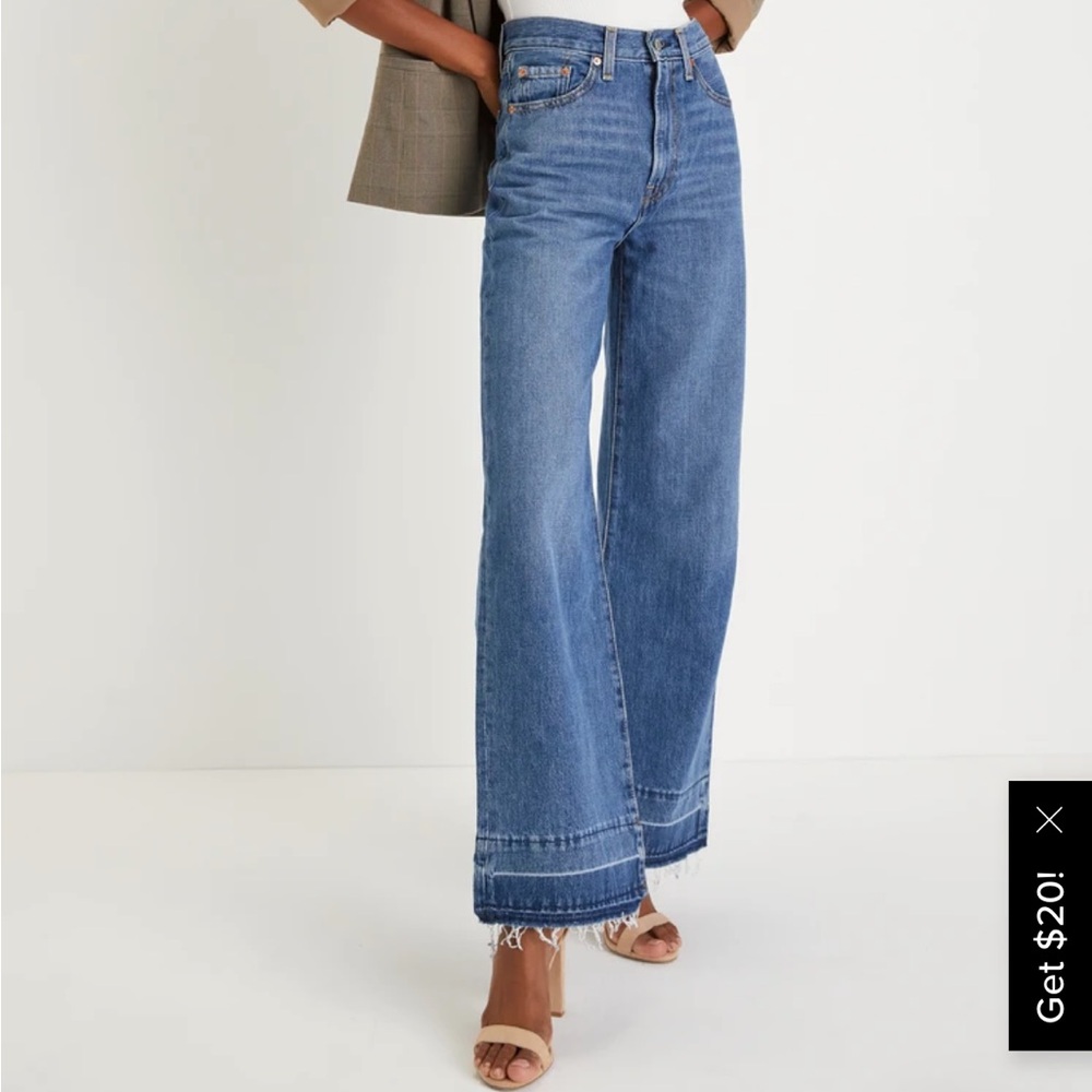 Levi’s Ribcage Medium Wash Wide-Leg Raw Hem Denim Jeans size 29